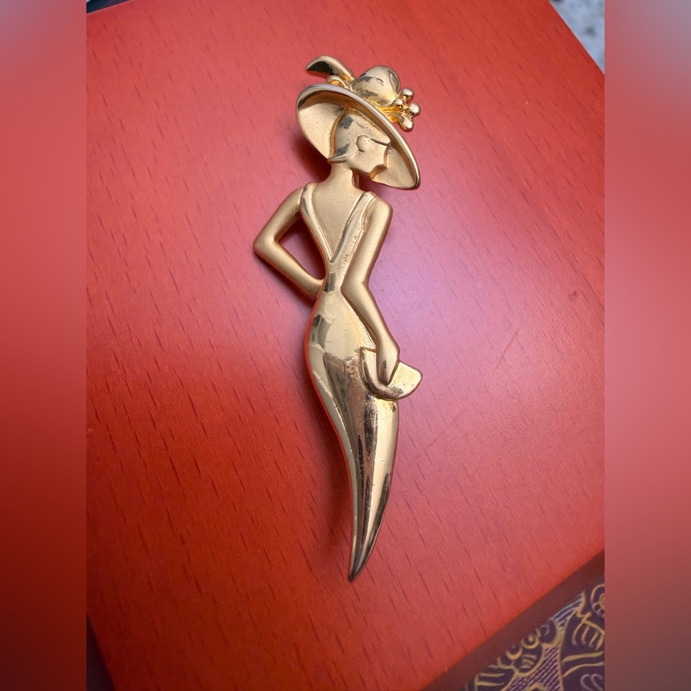 Elegant Gold-tone Lady Silhouette Brooch - Fashion Jewelry